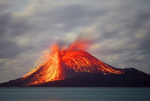 (Las erupciones volcánicas forman parte de los Desastres Naturales)