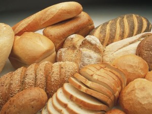 (El pan es una de las comidas más populares)